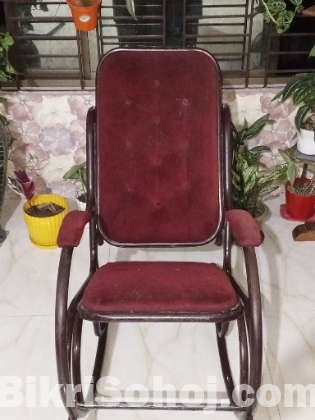 Rocking chair / Chair / Easy Chair